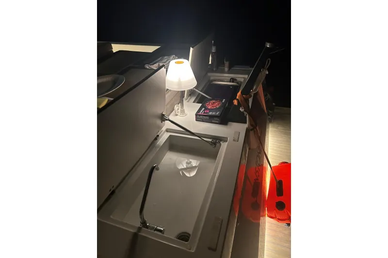 De Antonio Yachts 33cruisers 2018