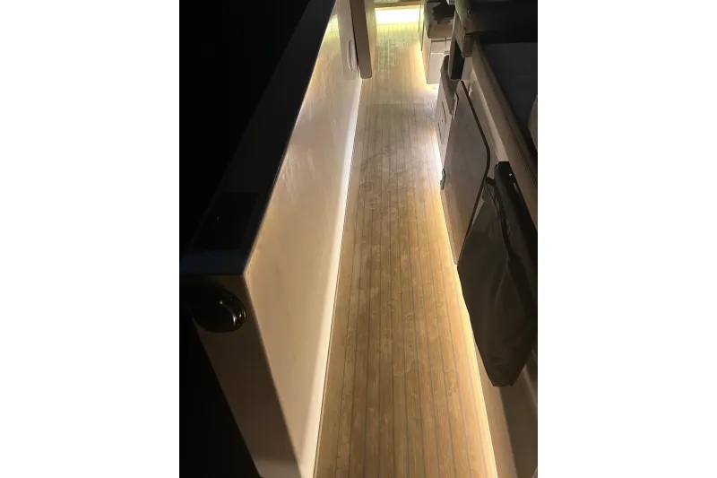 De Antonio Yachts 33cruisers 2018