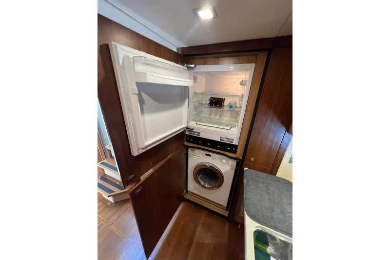 Sunseeker Predator 60 2010