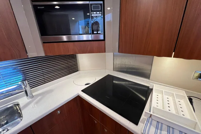 Sunseeker Predator 60 2010