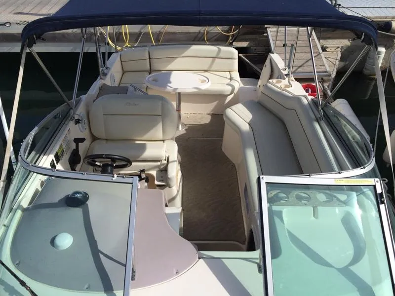 Rinker Fiesta Vee 250 2005