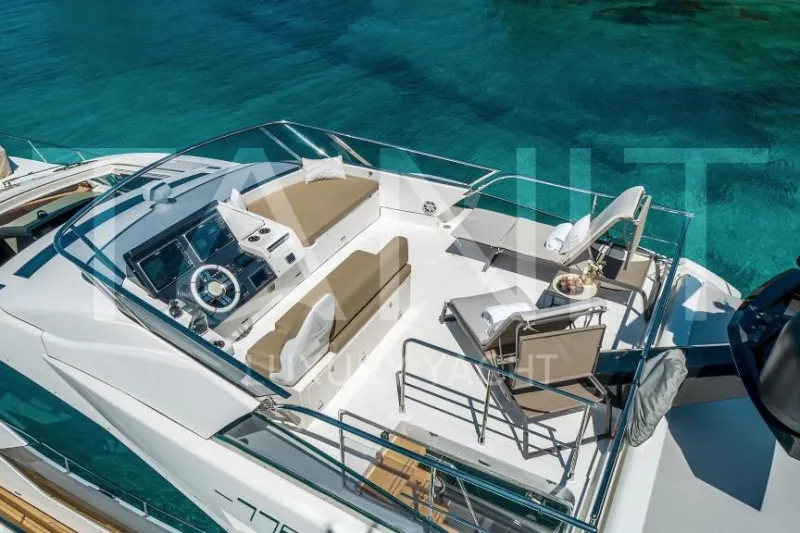 Azimut 77S 2016