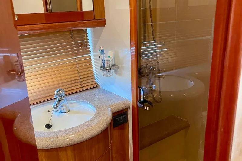 Sunseeker Manhattan 64 2000