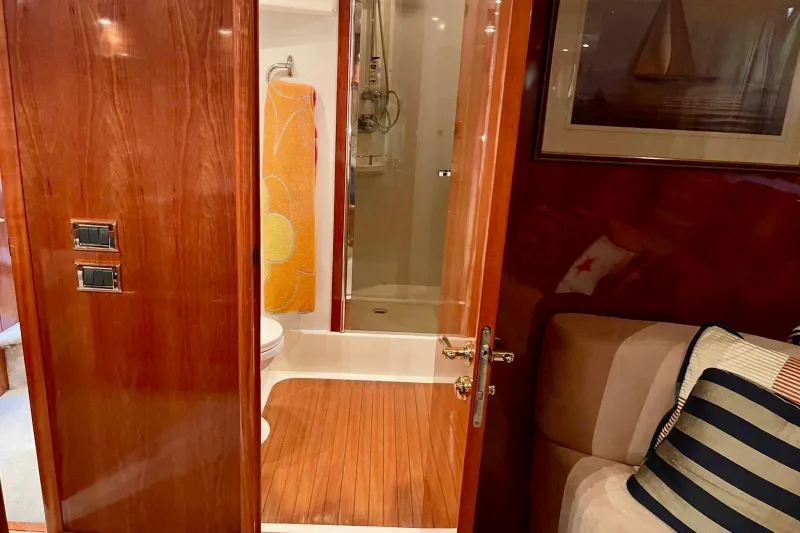 Sunseeker Manhattan 64 2000