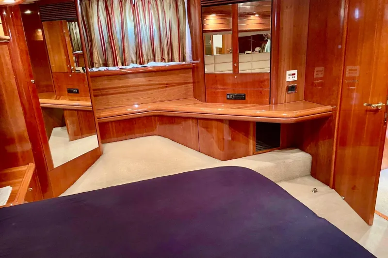 Sunseeker Manhattan 64 2000