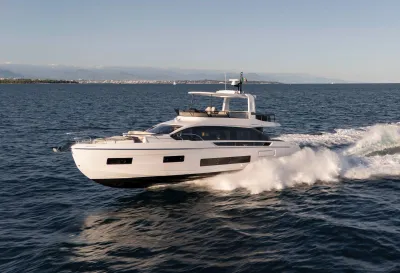 Foto del barco Azimut Fly 62 2026