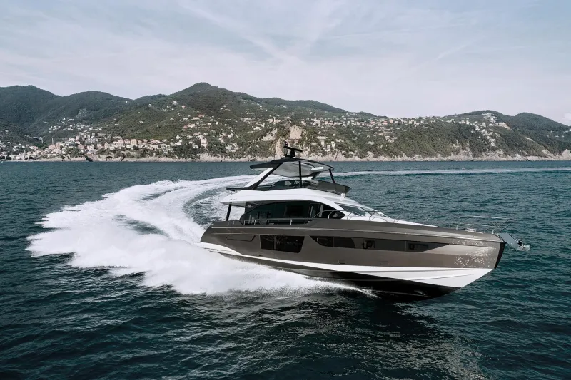 Azimut Fly 68 2026