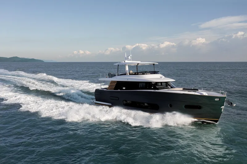 Azimut Magellano 66 2025