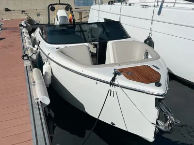 Foto del barco Cranchi CRANCHI E26 RIDER 2020