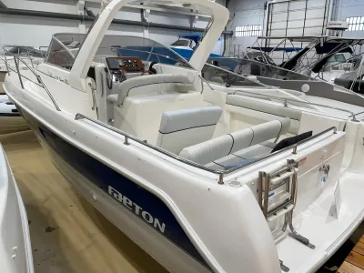 Foto del barco Faeton FAETON 780 SPORT 2002