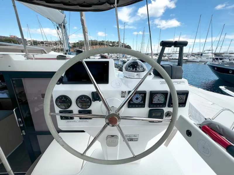 Fountaine Pajot  FOUNTAINE PAJOT HELIA 44 MAESTRO 2016