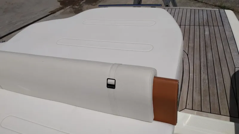 Invictus  INVICTUS 280 CX 2018