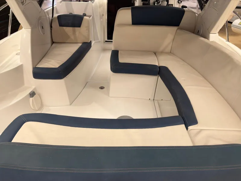 Jeanneau JEANNEAU LEADER 8 2012