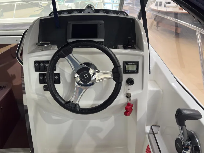 Jeanneau JEANNEAU LEADER 8 2013