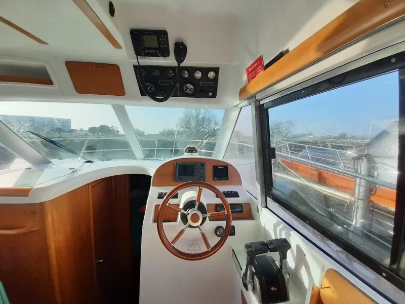 Jeanneau JEANNEAU MERRY FISHER 925 FLY 2004