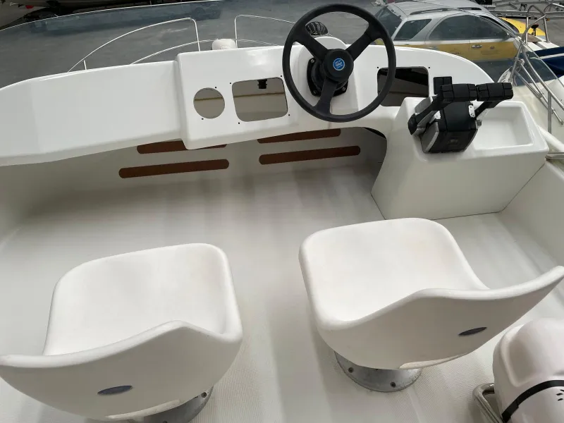 Jeanneau JEANNEAU MERRY FISHER 925 FLY 2004