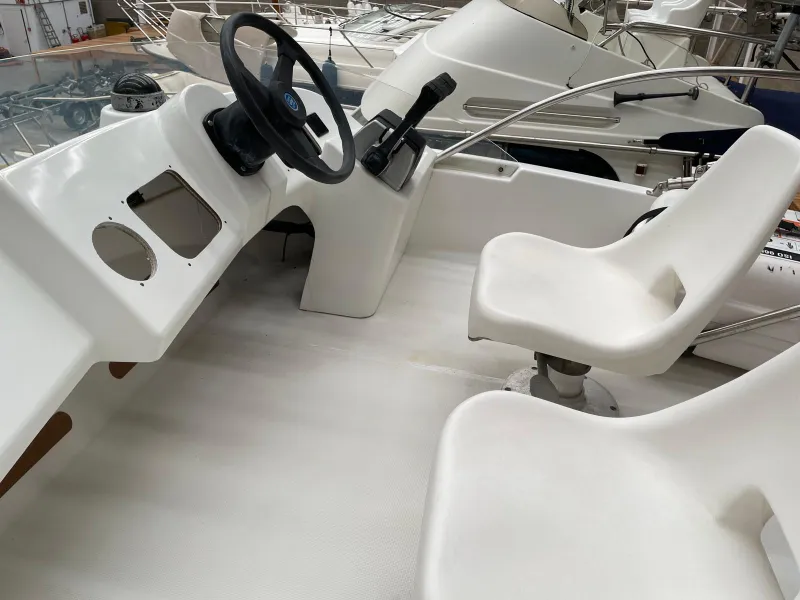 Jeanneau JEANNEAU MERRY FISHER 925 FLY 2004