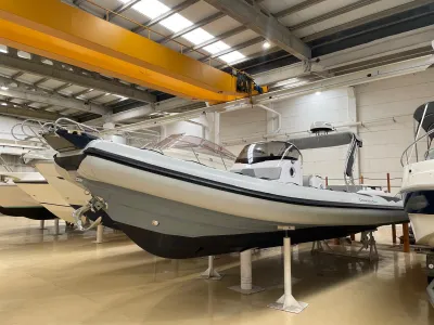 Foto del barco Ranieri International RANIERI CAYMAN 31 SPORT TOURING 2020