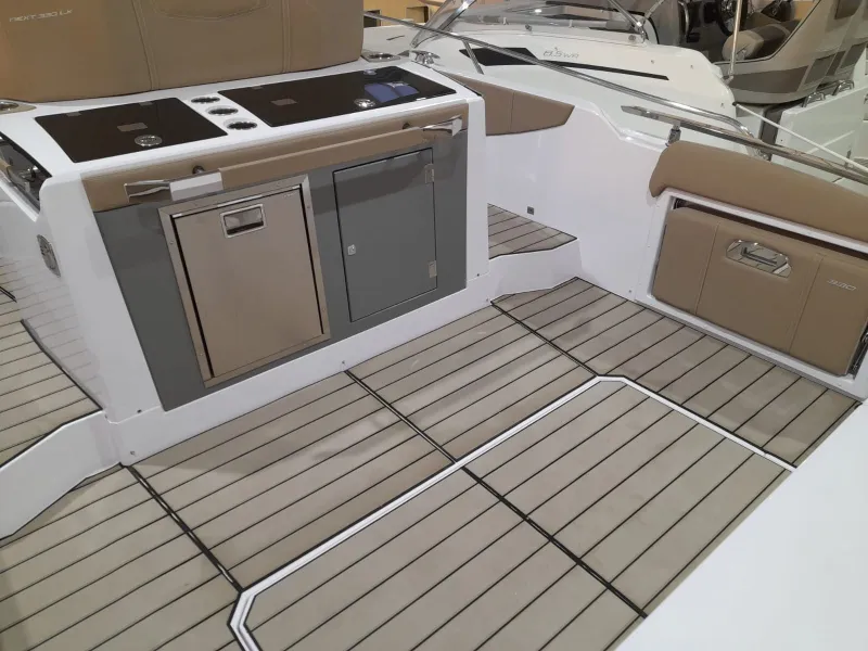 Ranieri International RANIERI NEXT 330 LX 2023