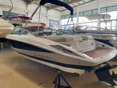 Foto del barco Regal REGAL 2100 2012