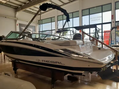 Foto del barco Regal REGAL 2100 2012
