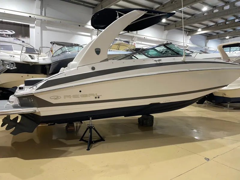 Regal REGAL 24 FASDECK 2018