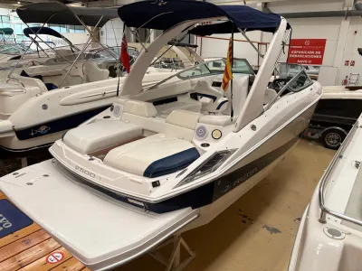 Foto del barco Regal REGAL 2500 2009