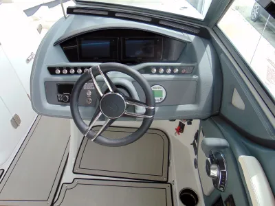 Foto del barco Cobalt Boats COBALT R5 SURF 2020