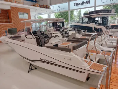 Foto del barco Jeanneau JEANNEAU CAP CAMARAT 7.5 CC SERIE 3 2024