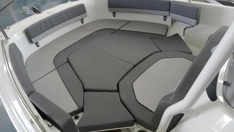 Jeanneau JEANNEAU CAP CAMARAT 7.5 CC SERIE 3 2024