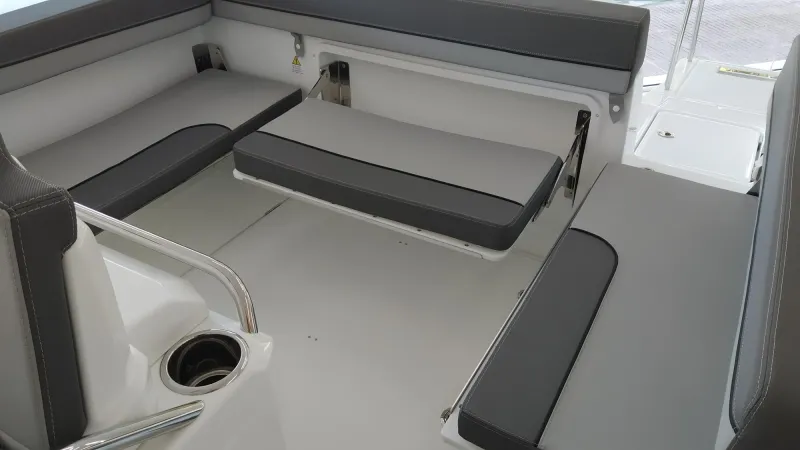 Jeanneau JEANNEAU CAP CAMARAT 7.5 CC SERIE 3 2025