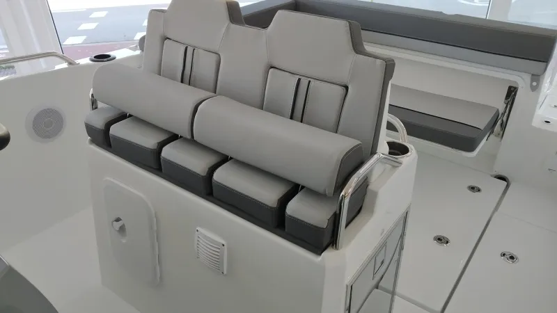 Jeanneau JEANNEAU CAP CAMARAT 7.5 CC SERIE 3 2025