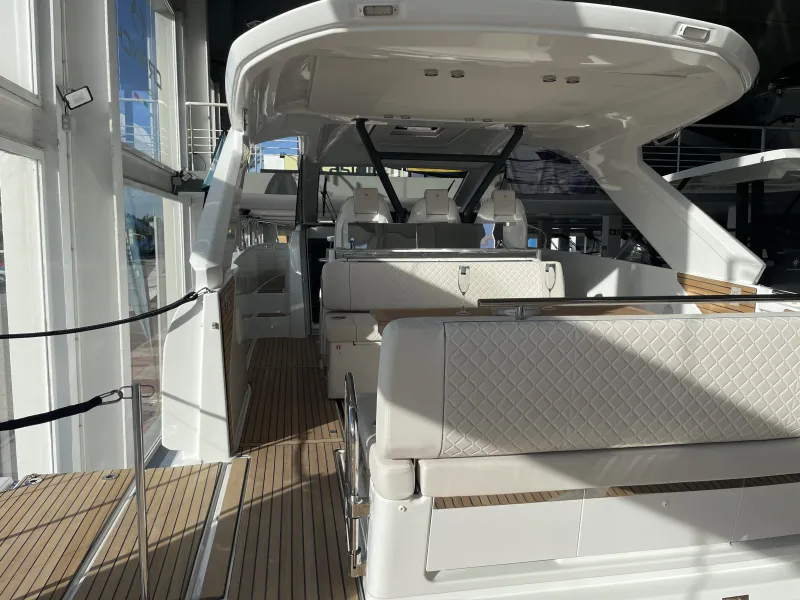 Jeanneau JEANNEAU DB 37 IB 2025