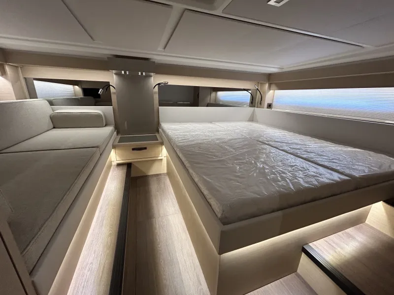 Jeanneau JEANNEAU DB 43 2025