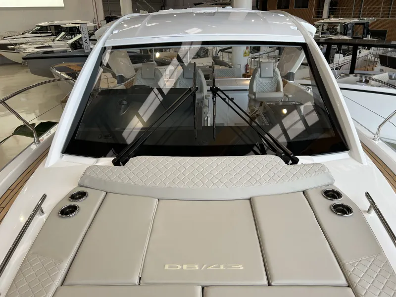 Jeanneau JEANNEAU DB 43 2025