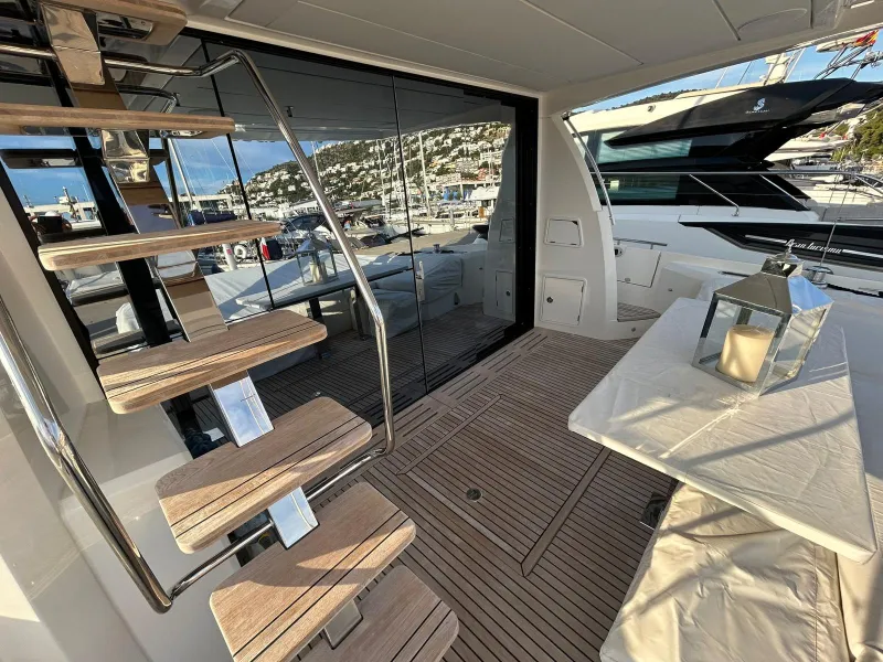 Prestige Yachts PRESTIGE 590 FLY 2023