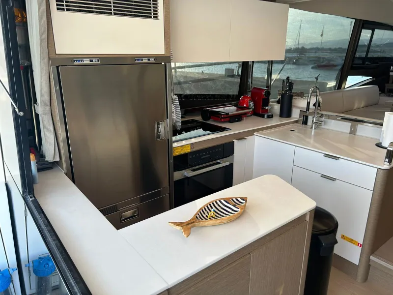 Prestige Yachts PRESTIGE 590 FLY 2023