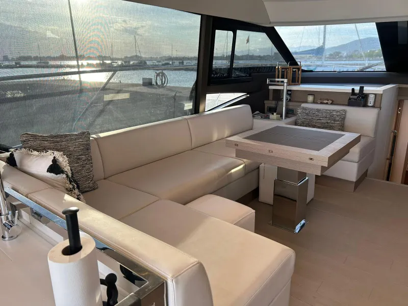 Prestige Yachts PRESTIGE 590 FLY 2023