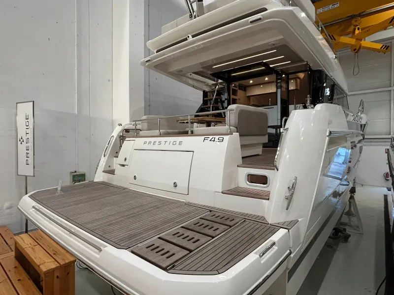 Prestige Yachts PRESTIGE F4.9 FLY 2026