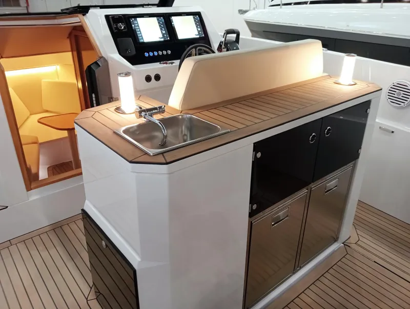 Rand RAND ARCHIPELAGO 32 2025