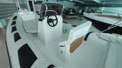 Foto del barco Ranieri International RANIERI CAYMAN 21 SPORT 2022