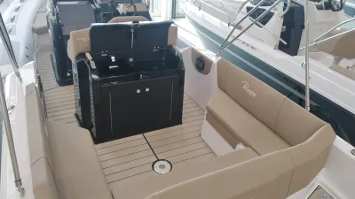 Foto del barco Ranieri International RANIERI CAYMAN 27.0 SPORT TOURING 2021