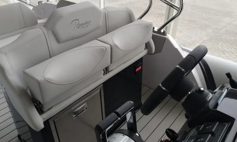 Ranieri International RANIERI CAYMAN 27.0 SPORT TOURING 2023