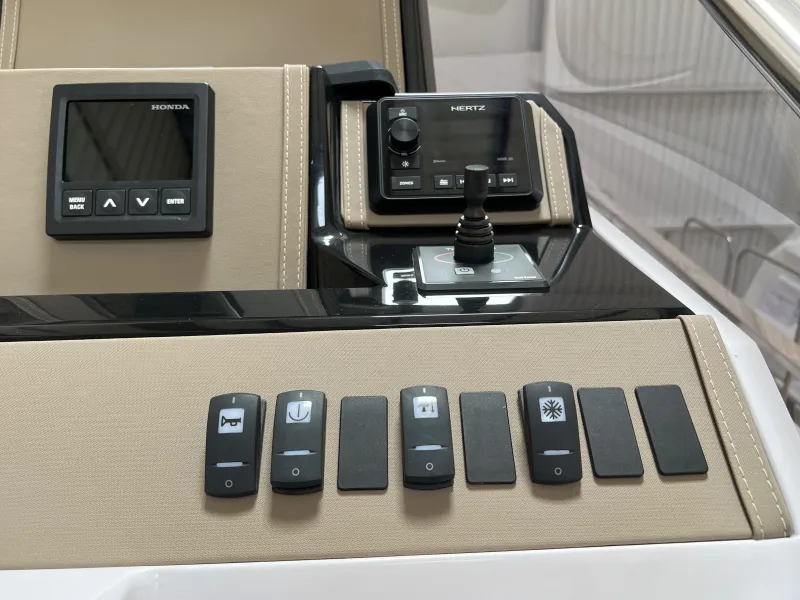 Ranieri International RANIERI NEXT 285 LX 2023