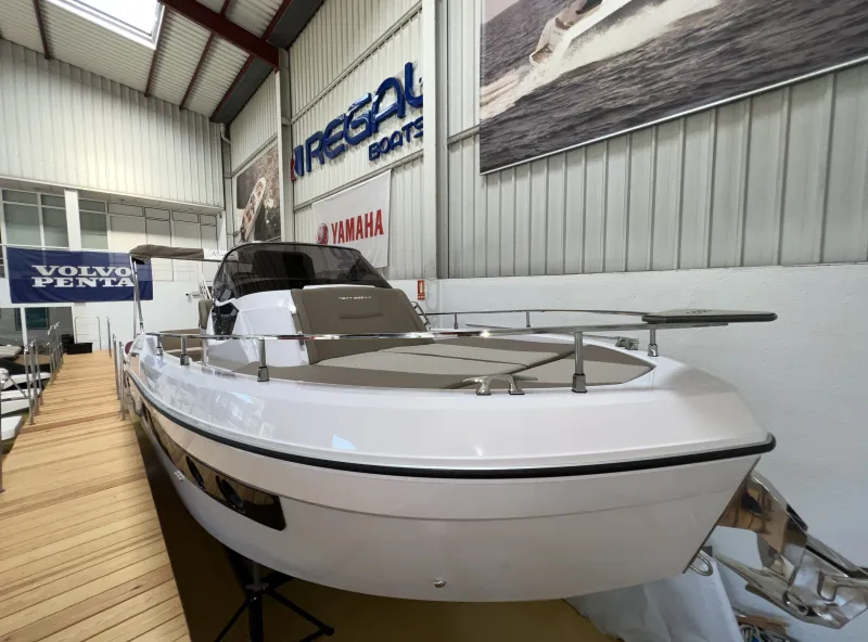 Ranieri International RANIERI NEXT 285 LX 2023