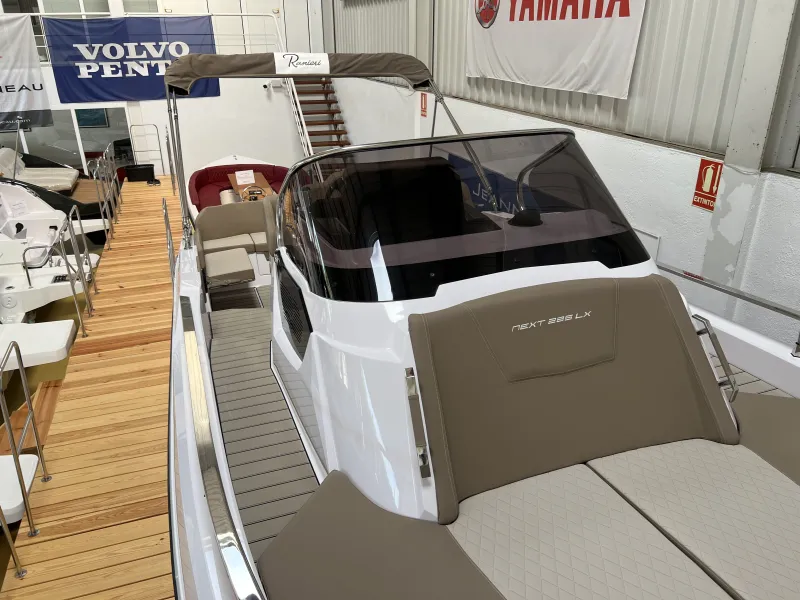 Ranieri International RANIERI NEXT 285 LX 2023