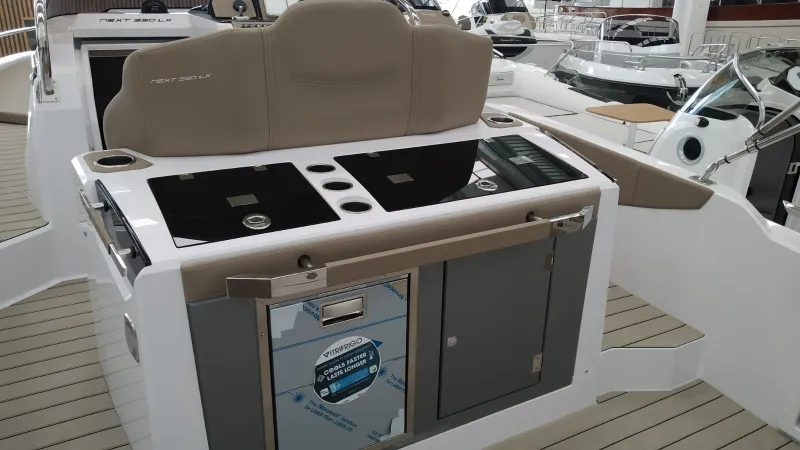 Ranieri International RANIERI NEXT 330 LX 2023