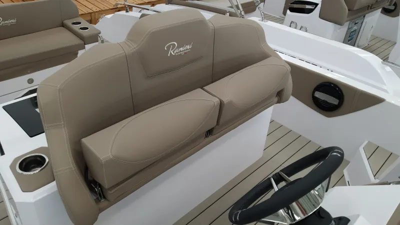 Ranieri International RANIERI NEXT 330 LX 2023