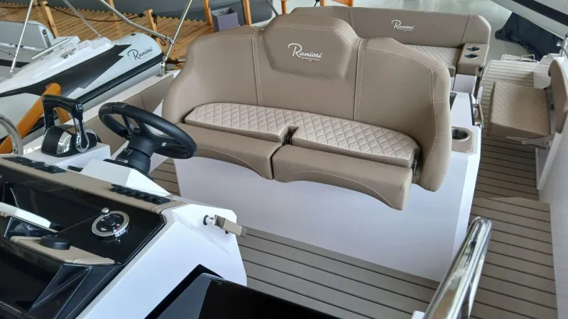 Ranieri International RANIERI NEXT 330 LX 2023