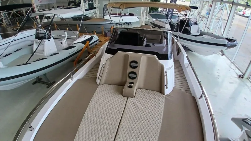 Ranieri International RANIERI NEXT 330 LX 2023